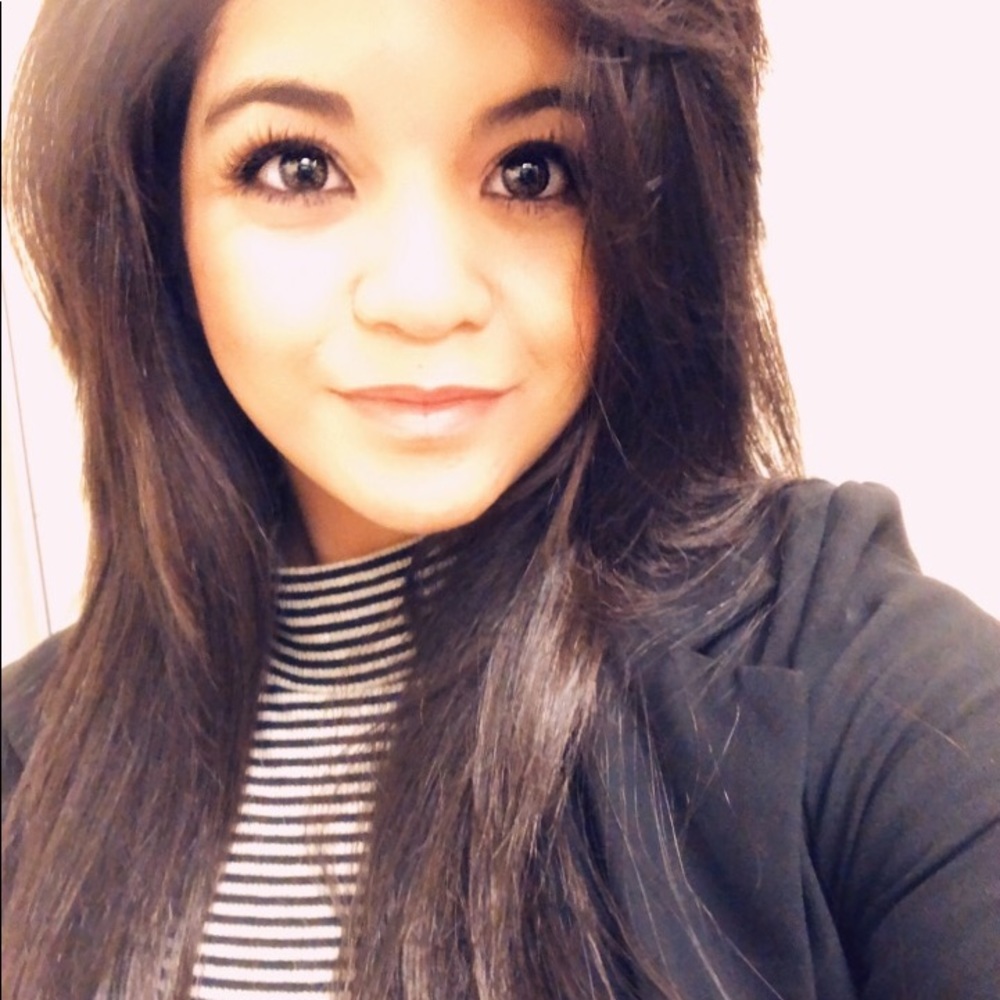 Meet your Posher, Angela